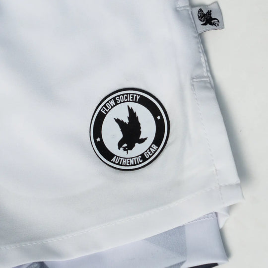 Mens Solid White Diamond Geo 2-1 Compression 7" Short