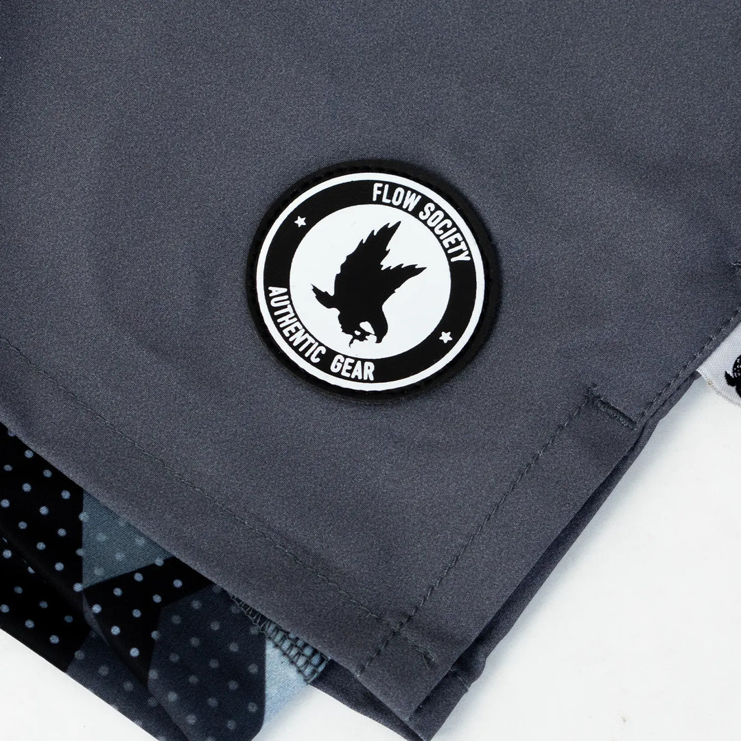 Mens 2-1 Compression Solid Charcoal Eagle Camo 7" Shorts